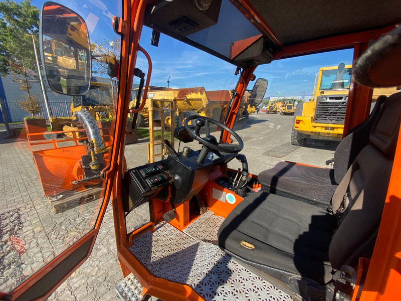 Holder C3.42 NVT - Snow removal vehicle: picture 4 Holder C3.42 NVT - Snow removal vehicle: picture 4