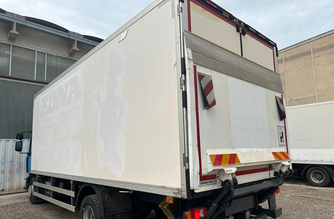 Renault Trucks - Refrigerator truck: picture 5 Renault Trucks - Refrigerator truck: picture 5