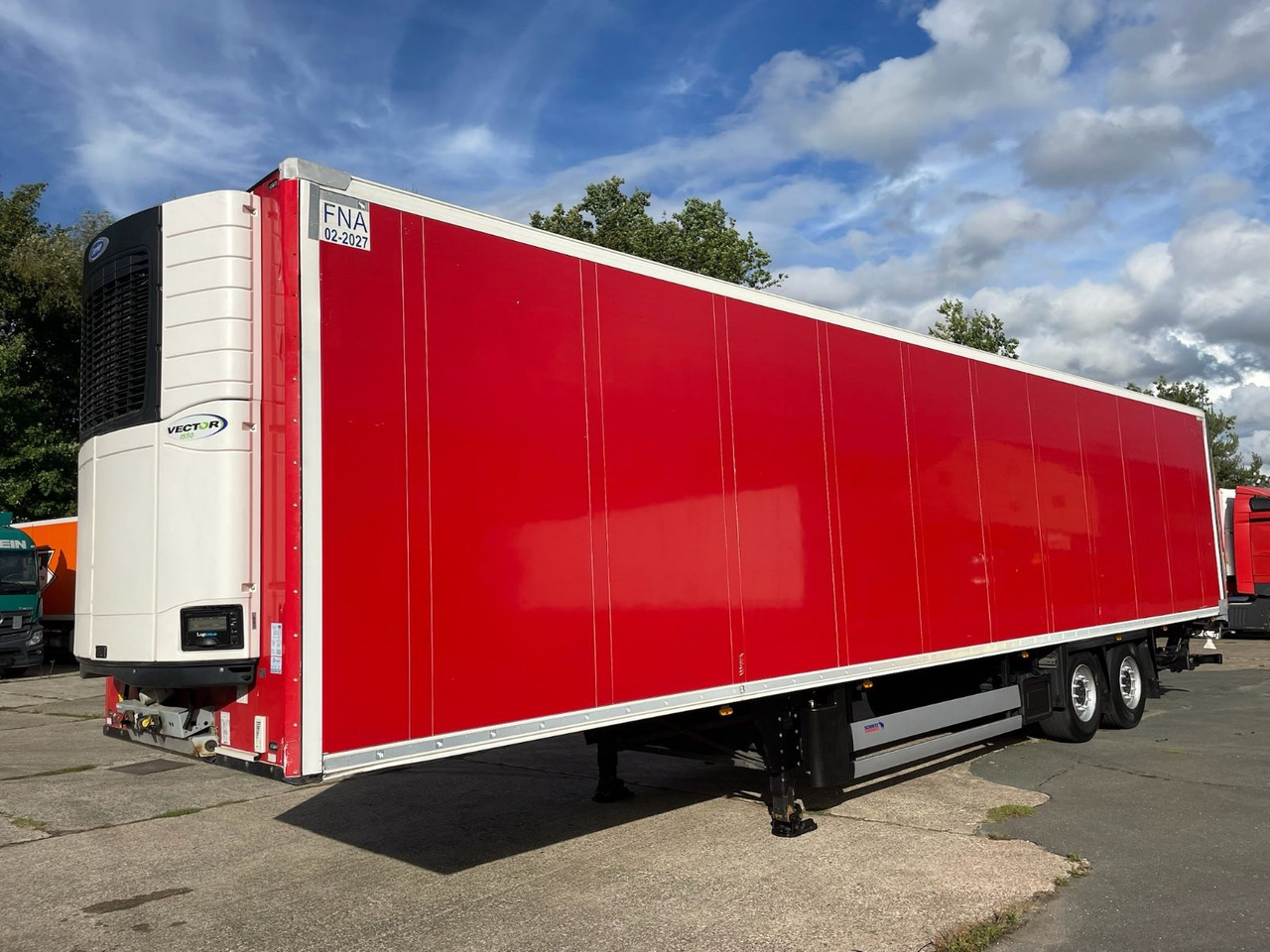 Schmitz Cargobull SCB*S2 CARRIER/VECTOR-1550/LBW/BÄR/3094h/13,4m - Refrigerator semi-trailer: picture 3 Schmitz Cargobull SCB*S2 CARRIER/VECTOR-1550/LBW/BÄR/3094h/13,4m - Refrigerator semi-trailer: picture 3