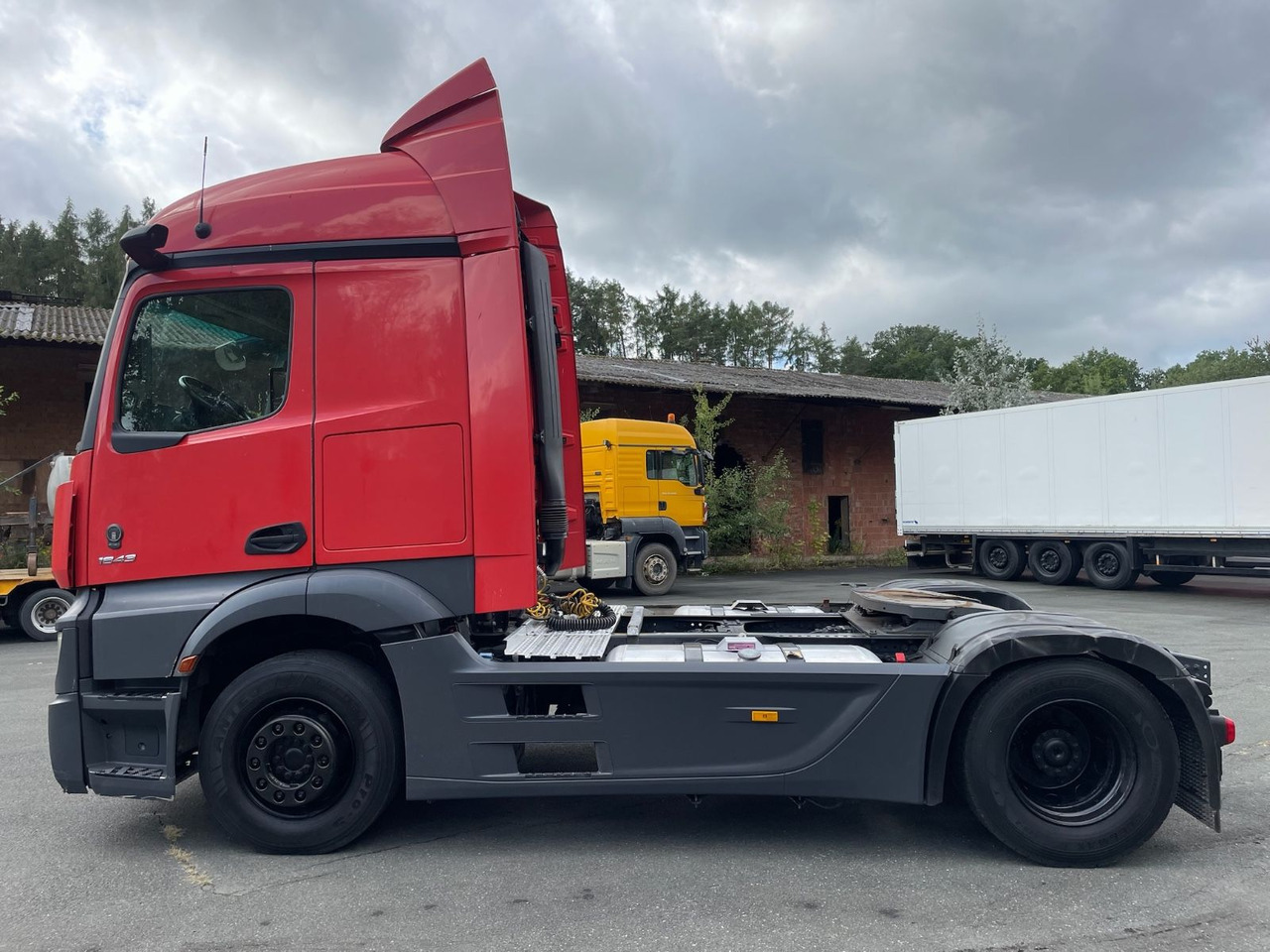Mercedes-Benz Actros 1843/Retarder/Mirror Cam/Spoilers/MJ 2021 - Tractor unit: picture 3 Mercedes-Benz Actros 1843/Retarder/Mirror Cam/Spoilers/MJ 2021 - Tractor unit: picture 3