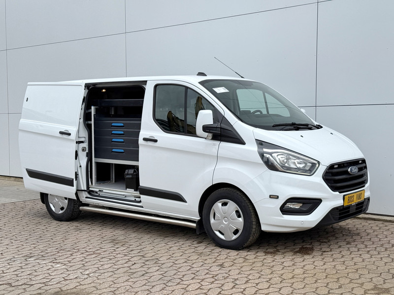 Ford Transit Custom 340 1.0 EcoBoost PHEV 126PK PHEV Benzine Plug In Hybride Automaat L1H1 Oprijplaat Airco Cruise Control Carplay Stoelverwarming Parkeersensoren voor achter - Small van: picture 5 Ford Transit Custom 340 1.0 EcoBoost PHEV 126PK PHEV Benzine Plug In Hybride Automaat L1H1 Oprijplaat Airco Cruise Control Carplay Stoelverwarming Parkeersensoren voor achter - Small van: picture 5