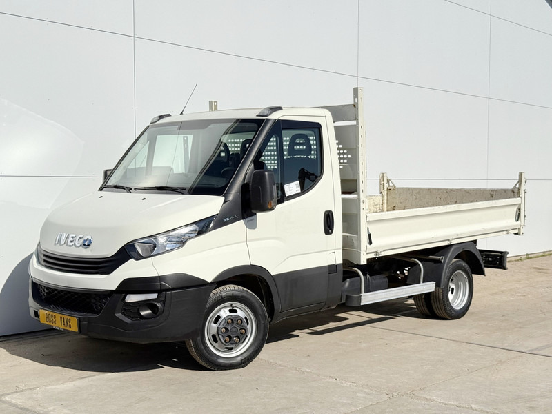 Iveco Daily 35C12 2.3 Kipper Dubbellucht Trekhaak Airco Cruise Control Lucht Geveerde Stoel - Tipper van: picture 2 Iveco Daily 35C12 2.3 Kipper Dubbellucht Trekhaak Airco Cruise Control Lucht Geveerde Stoel - Tipper van: picture 2