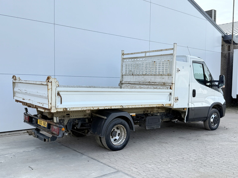 Iveco Daily 35C18 3.0 3.0 Automaat Kipper Dubbellucht 3.5t Trekhaak Airco Cruise Control - Tipper van: picture 4 Iveco Daily 35C18 3.0 3.0 Automaat Kipper Dubbellucht 3.5t Trekhaak Airco Cruise Control - Tipper van: picture 4