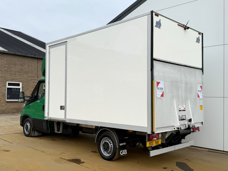 Iveco Daily 35S14 2.3 Laadklep Automaat LED Climate Control Cruise Control Standkachel Camera Koffer Bakwagen Meubelbak - Box van: picture 2 Iveco Daily 35S14 2.3 Laadklep Automaat LED Climate Control Cruise Control Standkachel Camera Koffer Bakwagen Meubelbak - Box van: picture 2