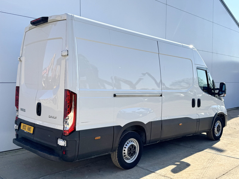 Iveco Daily 35S14 L2H2 Airco Cruise Control 3.5t Trekgewicht Euro 6 - Panel van: picture 3 Iveco Daily 35S14 L2H2 Airco Cruise Control 3.5t Trekgewicht Euro 6 - Panel van: picture 3