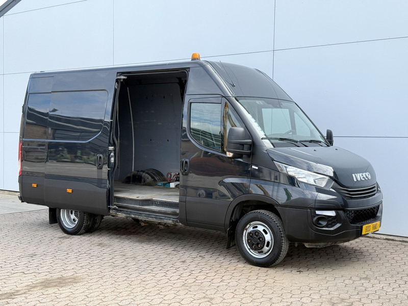 Iveco Daily 50C18 3.0 3.0 Automaat Luchtvering Dubbellucht L2H2 Climate Control Cruise Control Trekhaak Camera - Panel van: picture 5 Iveco Daily 50C18 3.0 3.0 Automaat Luchtvering Dubbellucht L2H2 Climate Control Cruise Control Trekhaak Camera - Panel van: picture 5