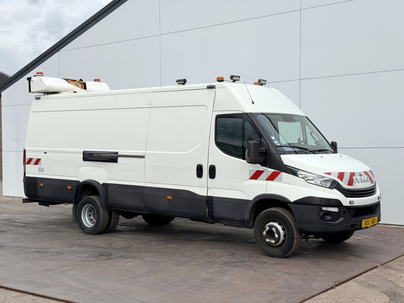 Iveco Daily 70C18 **ENGINE BROKEN** 3.0L L4H2 Dubbellucht Airco Cruise Control Dubbele Schuifdeuren Trekhaak Tachograaf - Panel van: picture 4 Iveco Daily 70C18 **ENGINE BROKEN** 3.0L L4H2 Dubbellucht Airco Cruise Control Dubbele Schuifdeuren Trekhaak Tachograaf - Panel van: picture 4