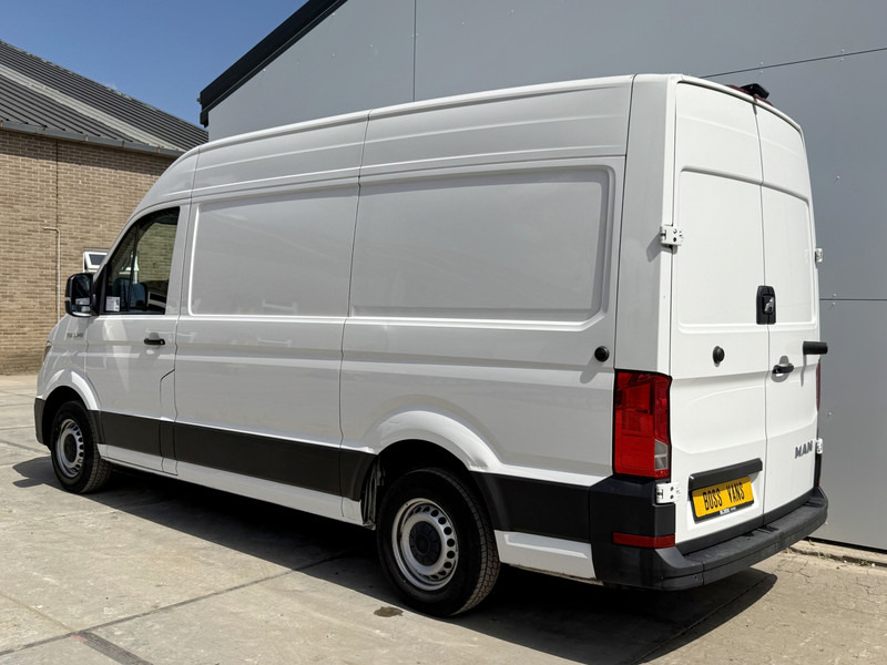 MAN TGE 3.140 2.0 TDI L3H3 Automaat Airco Cruise Control Camera Apple Carplay Parkeersensoren voor achter - Panel van: picture 2 MAN TGE 3.140 2.0 TDI L3H3 Automaat Airco Cruise Control Camera Apple Carplay Parkeersensoren voor achter - Panel van: picture 2