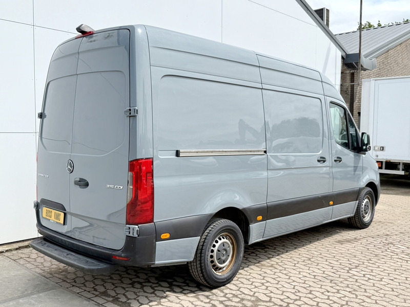 Mercedes-Benz Sprinter 315 1.9 CDI L2H2 Climate Control Cruise Control Carplay Camera - Small van: picture 3 Mercedes-Benz Sprinter 315 1.9 CDI L2H2 Climate Control Cruise Control Carplay Camera - Small van: picture 3