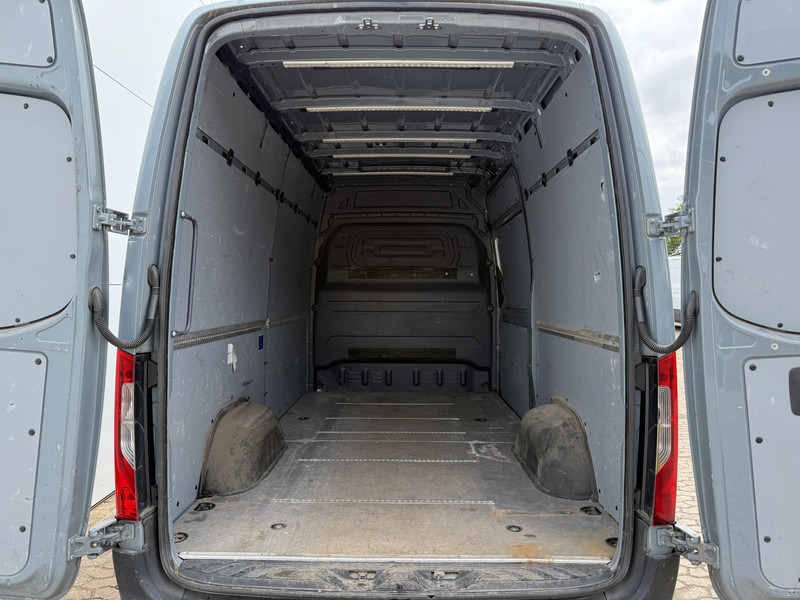 Leasing of Mercedes-Benz Sprinter 315 1.9 CDI L2H2 Climate Control Cruise Control Carplay Camera RWD Mercedes-Benz Sprinter 315 1.9 CDI L2H2 Climate Control Cruise Control Carplay Camera RWD: picture 12