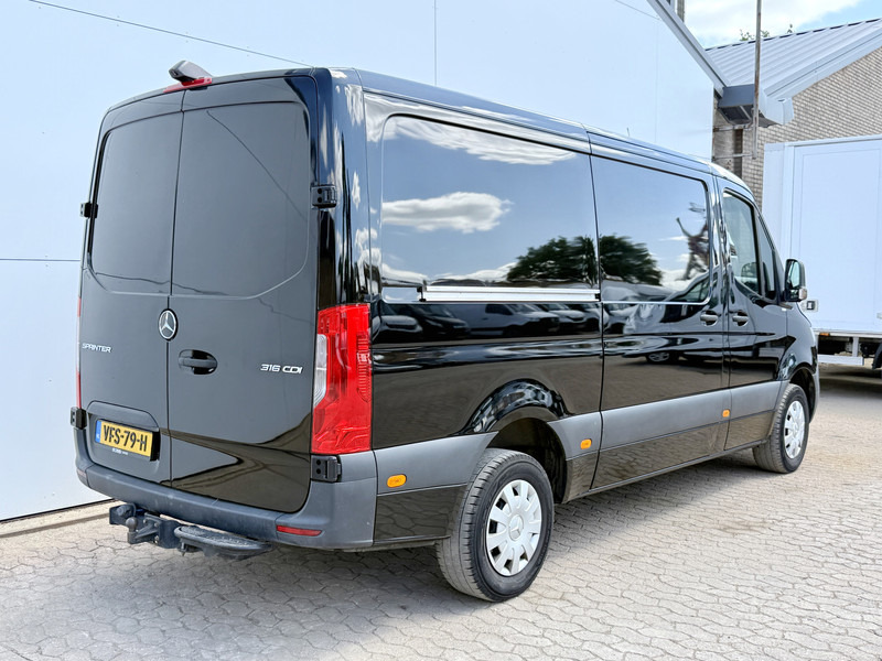 Mercedes-Benz Sprinter 316 CDI Automaat L2H1 Climate Control Cruise Control Camera Trekhaak 3.5 Ton Trekgewicht - Panel van: picture 3 Mercedes-Benz Sprinter 316 CDI Automaat L2H1 Climate Control Cruise Control Camera Trekhaak 3.5 Ton Trekgewicht - Panel van: picture 3