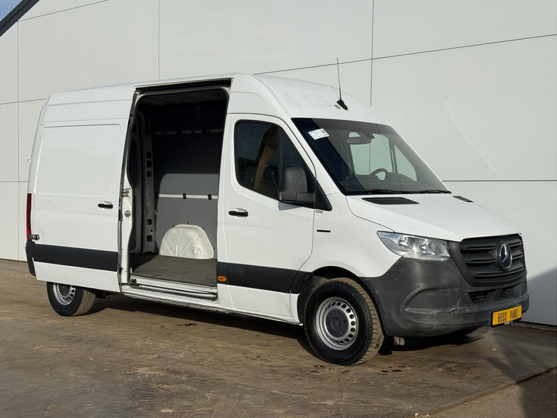 Mercedes-Benz eSprinter 312 ALL-IN PRIJS L2H2 55kWh 168km WLTP 80kw Snelladen Climate Control Camera Stoelverwarming - Panel van, Electric van: picture 5 Mercedes-Benz eSprinter 312 ALL-IN PRIJS L2H2 55kWh 168km WLTP 80kw Snelladen Climate Control Camera Stoelverwarming - Panel van, Electric van: picture 5