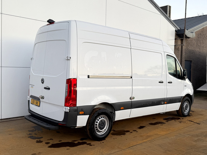 Mercedes-Benz eSprinter eSprinter L2H2 55 kWh ALL-IN PRIJS L2H2 55kWh 168km WLTP 80kw Snelladen Climate Control Camera Stoelverwarming - Panel van, Electric van: picture 3 Mercedes-Benz eSprinter eSprinter L2H2 55 kWh ALL-IN PRIJS L2H2 55kWh 168km WLTP 80kw Snelladen Climate Control Camera Stoelverwarming - Panel van, Electric van: picture 3