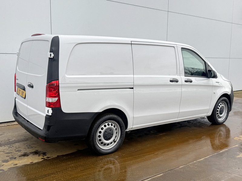 Mercedes-Benz eVito 112 Elektrisch 66kWh 280km WLTP Snelladen Climate Control Camera Parkeersensoren voor achter Stoelverwarming - Small van, Electric van: picture 3 Mercedes-Benz eVito 112 Elektrisch 66kWh 280km WLTP Snelladen Climate Control Camera Parkeersensoren voor achter Stoelverwarming - Small van, Electric van: picture 3