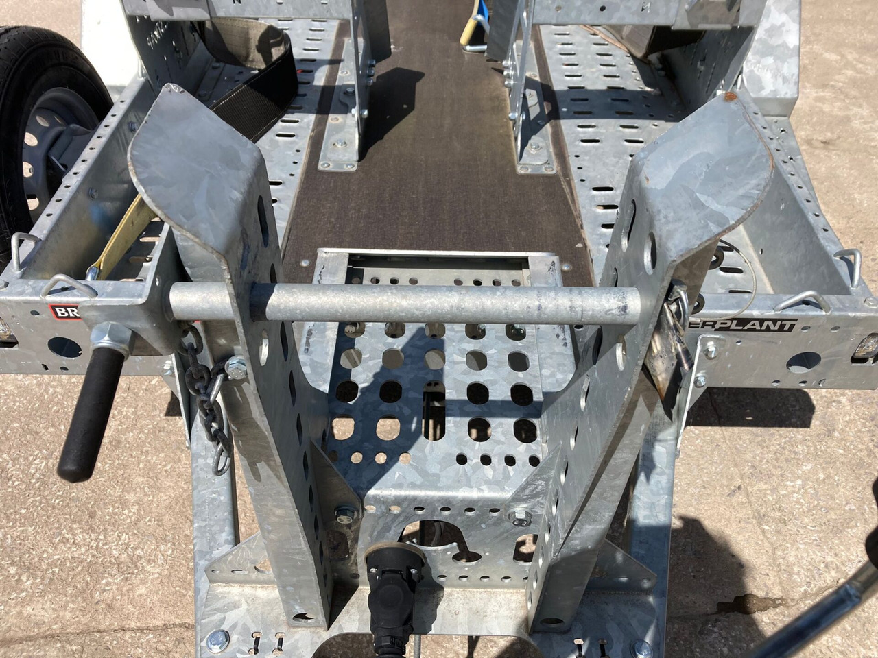 Leasing of  Brian James Trailers T-02-T Brian James Trailers T-02-T: picture 12