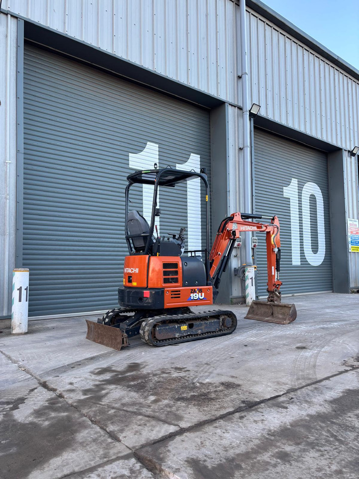 Hitachi ZX19U-6 - Mini excavator: picture 5 Hitachi ZX19U-6 - Mini excavator: picture 5