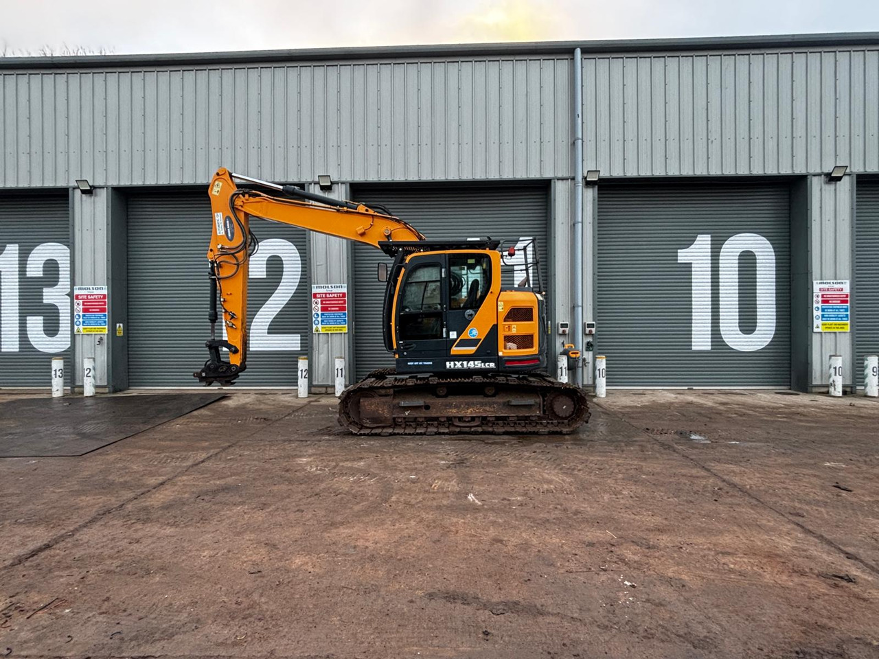 Hyundai HX145LCR - Crawler excavator: picture 2 Hyundai HX145LCR - Crawler excavator: picture 2