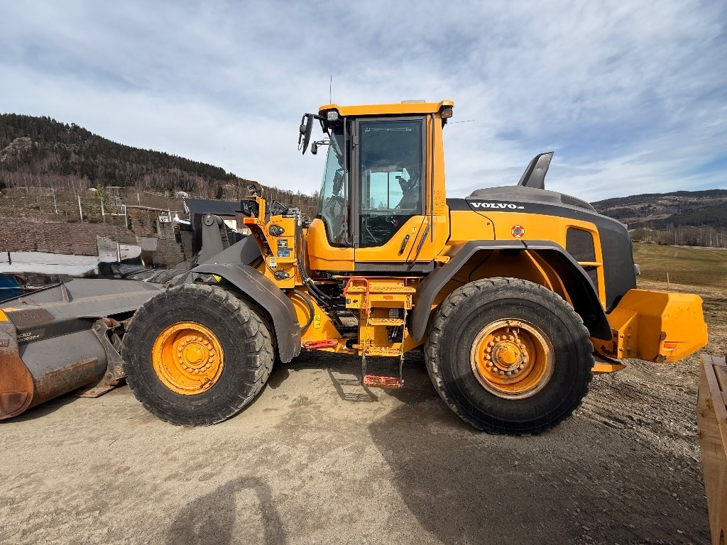 Volvo L 90 H - Wheel loader: picture 1 Volvo L 90 H - Wheel loader: picture 1