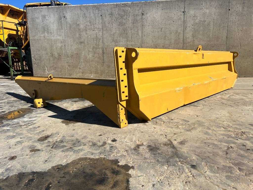 CAT TAILGATE CAT 735 - Tipper body: picture 1 CAT TAILGATE CAT 735 - Tipper body: picture 1