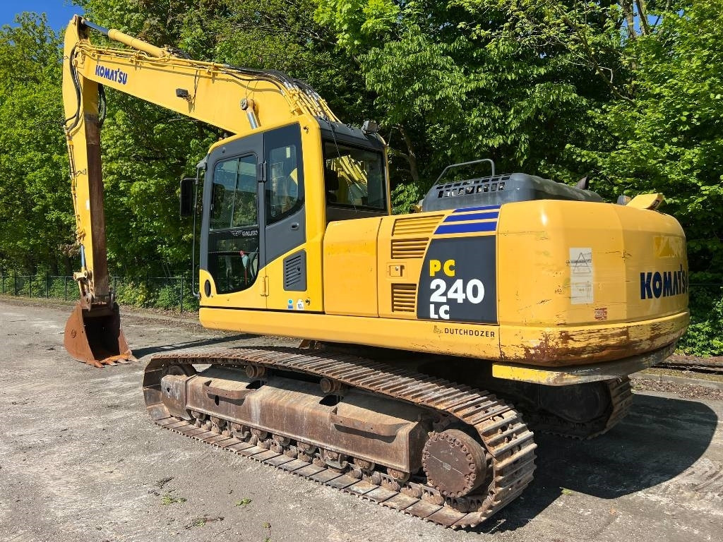 Komatsu PC 240 NLC-8 - Excavator: picture 3 Komatsu PC 240 NLC-8 - Excavator: picture 3