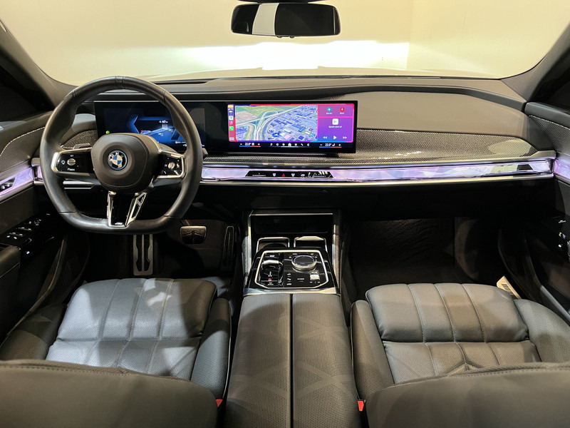 BMW i7 xDrive60 106 kWh / M Sportpakket / Panoramadak / Bowers & Wilkins / 11.600 KM !! - Car: picture 2 BMW i7 xDrive60 106 kWh / M Sportpakket / Panoramadak / Bowers & Wilkins / 11.600 KM !! - Car: picture 2