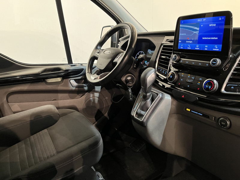 Ford Transit Custom 300 2.0 TDCI L2H1 Limited DC Dubbel Cabine 130 PK Automaat / Euro 6 / Schuifdeur L + R / Airco / Cruise Control / Camera / CarPlay / Trekhaak / Navigatie - Small van, Combi van: picture 3 Ford Transit Custom 300 2.0 TDCI L2H1 Limited DC Dubbel Cabine 130 PK Automaat / Euro 6 / Schuifdeur L + R / Airco / Cruise Control / Camera / CarPlay / Trekhaak / Navigatie - Small van, Combi van: picture 3