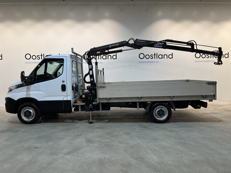 Iveco Daily 35S18 3.0 410 Open Laadbak / Hiab 022-2 Duo kraan / Euro 6 / Airco / Trekhaak 3500 KG / Cruise Control / 3-Zits / 52.750 KM !! - Flatbed van: picture 2 Iveco Daily 35S18 3.0 410 Open Laadbak / Hiab 022-2 Duo kraan / Euro 6 / Airco / Trekhaak 3500 KG / Cruise Control / 3-Zits / 52.750 KM !! - Flatbed van: picture 2