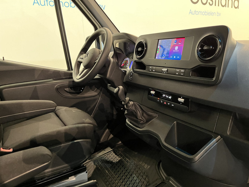 Mercedes-Benz Sprinter 315 CDI L4H2 RWD / Euro 6 / MBUX / Airco / Cruise Control / Camera / CarPlay / Navigatie / 3.300 KM !! / BPM VRIJ !! - Panel van: picture 3 Mercedes-Benz Sprinter 315 CDI L4H2 RWD / Euro 6 / MBUX / Airco / Cruise Control / Camera / CarPlay / Navigatie / 3.300 KM !! / BPM VRIJ !! - Panel van: picture 3