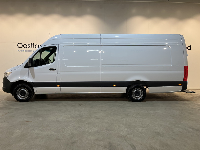 Mercedes-Benz Sprinter 315 CDI L4H2 RWD / Euro 6 / MBUX / Airco / Cruise Control / Camera / CarPlay / Navigatie / 3.300 KM !! / BPM VRIJ !! - Panel van: picture 5 Mercedes-Benz Sprinter 315 CDI L4H2 RWD / Euro 6 / MBUX / Airco / Cruise Control / Camera / CarPlay / Navigatie / 3.300 KM !! / BPM VRIJ !! - Panel van: picture 5