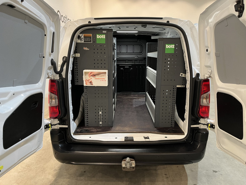 Opel Combo 1.6D L2H1 / Servicebus / Bott Inrichting / Euro 6 / Airco / CarPlay / Cruise Control / Trekhaak / PDC / Navigatie - Small van: picture 5 Opel Combo 1.6D L2H1 / Servicebus / Bott Inrichting / Euro 6 / Airco / CarPlay / Cruise Control / Trekhaak / PDC / Navigatie - Small van: picture 5