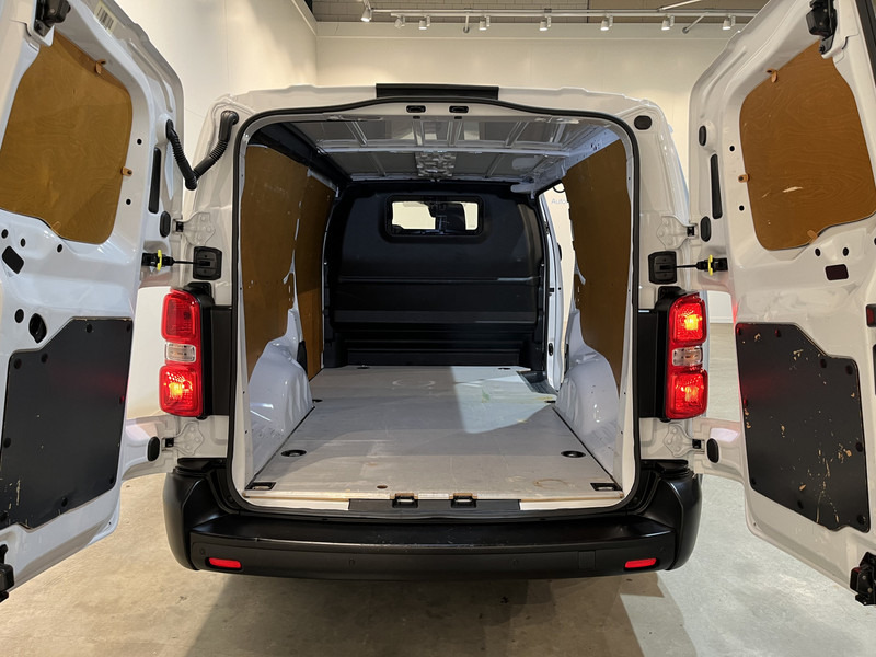 Opel Vivaro 1.5 CDTI L3H1 Edition / Euro 6 / Airco / Camera / Cruise Control / CarPlay / 87.500 KM !! / BPM VRIJ !! - Small van: picture 4 Opel Vivaro 1.5 CDTI L3H1 Edition / Euro 6 / Airco / Camera / Cruise Control / CarPlay / 87.500 KM !! / BPM VRIJ !! - Small van: picture 4