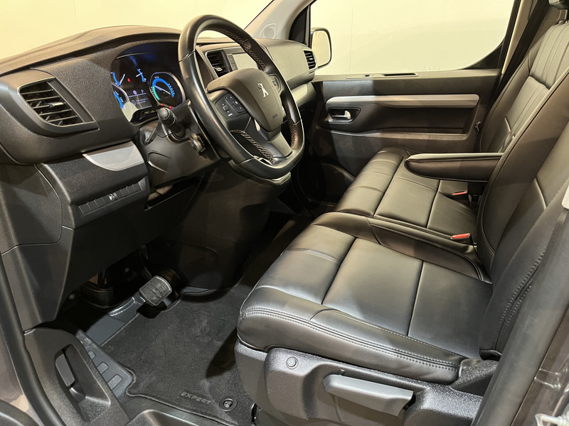 Peugeot e-Expert EV L3 DC Dubbel Cabine 75 kWh / 2X Schuifdeur / Trekhaak / Camera / Leder / CarPlay / Navigatie / Clima / Cruise / 49.300 KM !! - Small van, Combi van: picture 5 Peugeot e-Expert EV L3 DC Dubbel Cabine 75 kWh / 2X Schuifdeur / Trekhaak / Camera / Leder / CarPlay / Navigatie / Clima / Cruise / 49.300 KM !! - Small van, Combi van: picture 5
