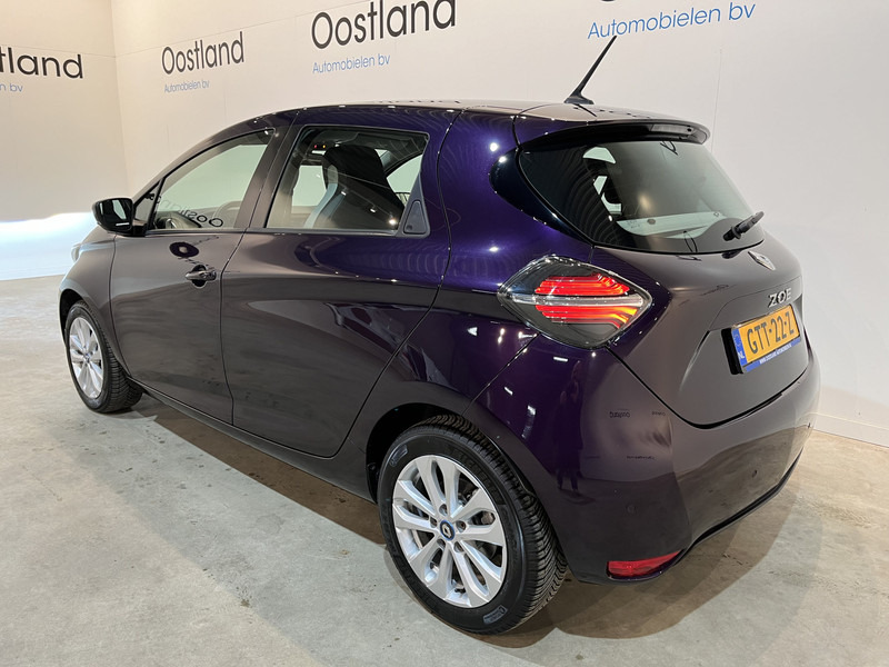 Renault ZOE R110 Experience 52 kWh (Huuraccu) / CarPlay / Camera / Airco / Cruise Control / LMV / Navigatie / 11.000 KM !! Prijs ex BTW € 9.050- - Hatchback: picture 5 Renault ZOE R110 Experience 52 kWh (Huuraccu) / CarPlay / Camera / Airco / Cruise Control / LMV / Navigatie / 11.000 KM !! Prijs ex BTW € 9.050- - Hatchback: picture 5