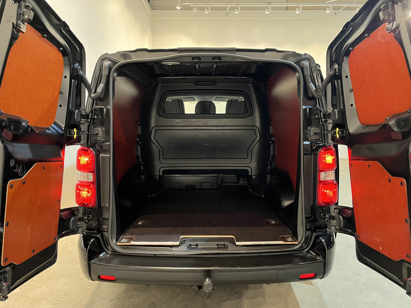 Toyota ProAce Worker 2.0 D-4D Creator Long 123 PK L3 DC Dubbel Cabine / Euro 6 / Airco / Cruise Control / Camera / Trekhaak / Navigatie / BPM VRIJ !! - Small van, Combi van: picture 5 Toyota ProAce Worker 2.0 D-4D Creator Long 123 PK L3 DC Dubbel Cabine / Euro 6 / Airco / Cruise Control / Camera / Trekhaak / Navigatie / BPM VRIJ !! - Small van, Combi van: picture 5