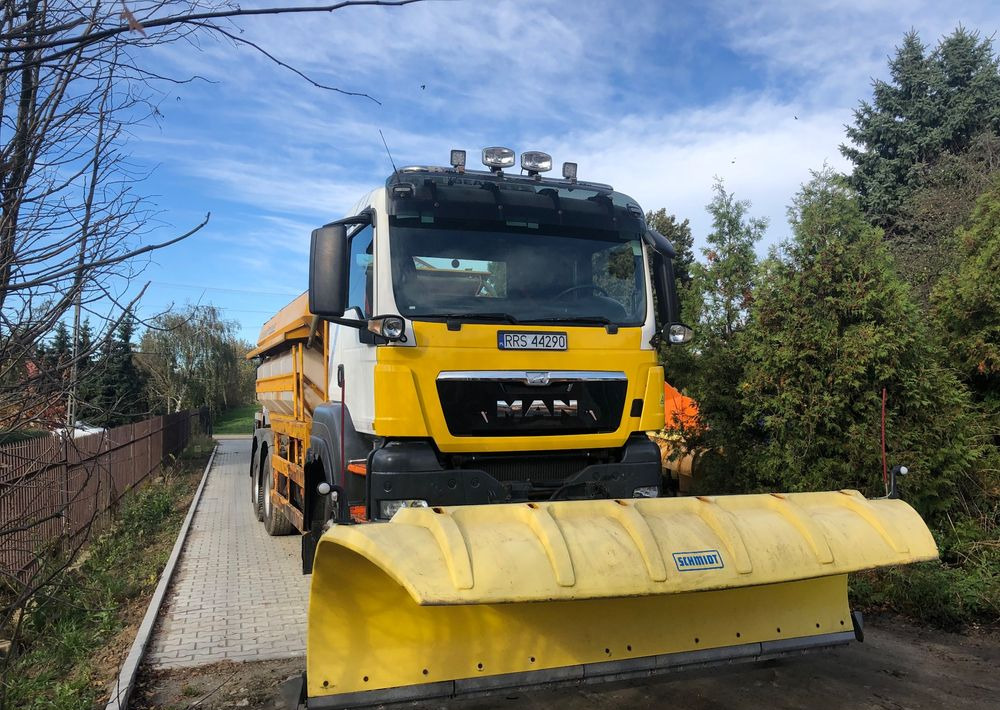 Municipal/ Special vehicle, Truck MAN TGS 26.320 6x6BB piaskarka solarka econ schmidt pług: picture 6