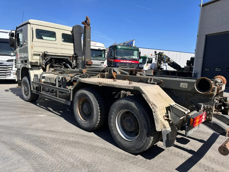 Mercedes-Benz Actros 3336 - Hook lift truck: picture 4 Mercedes-Benz Actros 3336 - Hook lift truck: picture 4