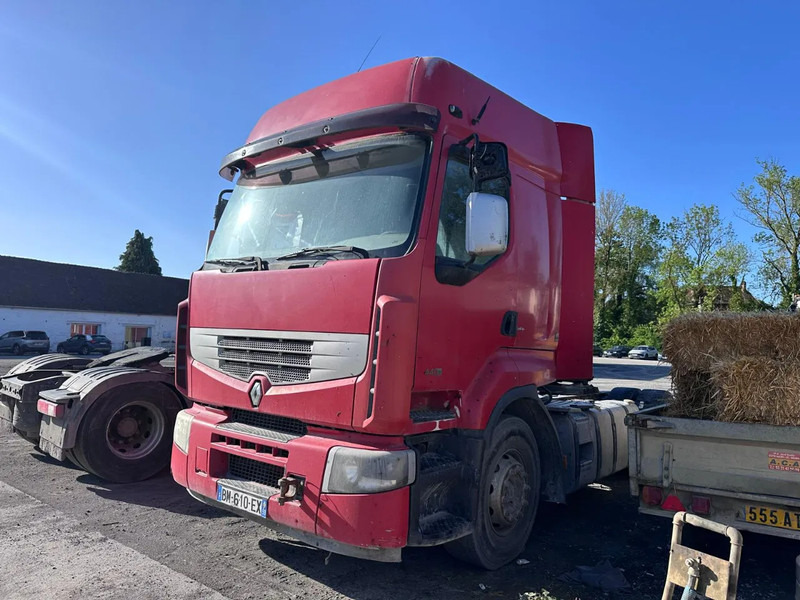 Renault 440 DXI - Tractor unit: picture 1 Renault 440 DXI - Tractor unit: picture 1