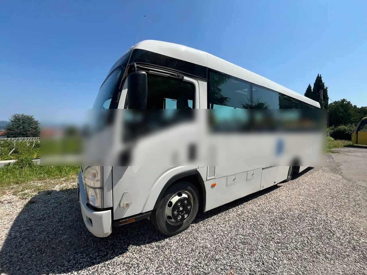 Isuzu P65 - School bus: picture 1 Isuzu P65 - School bus: picture 1