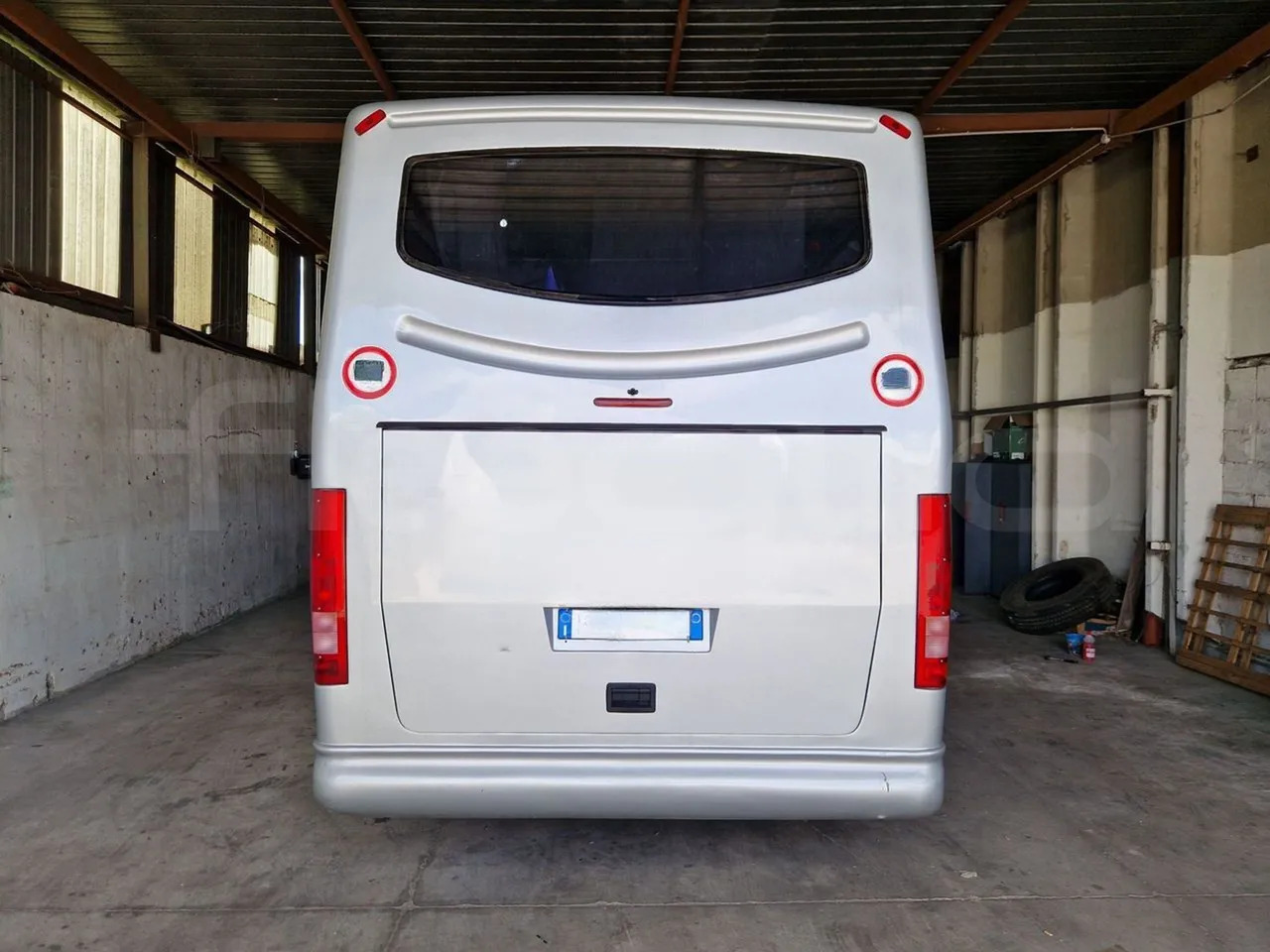 Iveco 65C15/70 - Coach: picture 4 Iveco 65C15/70 - Coach: picture 4