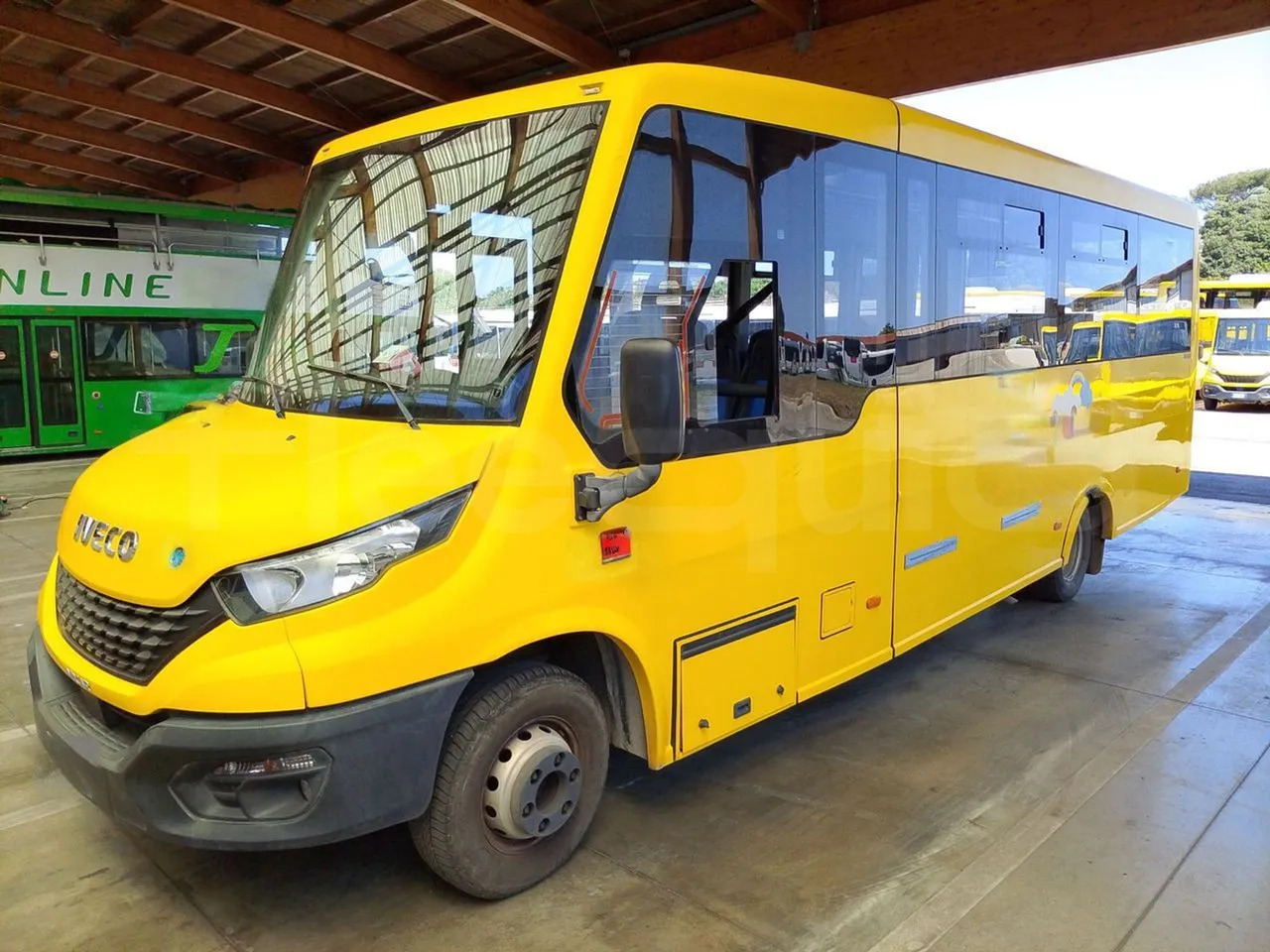 Iveco Indcar - School bus: picture 4 Iveco Indcar - School bus: picture 4