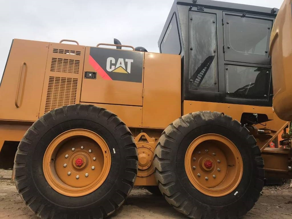 CAT 140k - Grader: picture 4 CAT 140k - Grader: picture 4