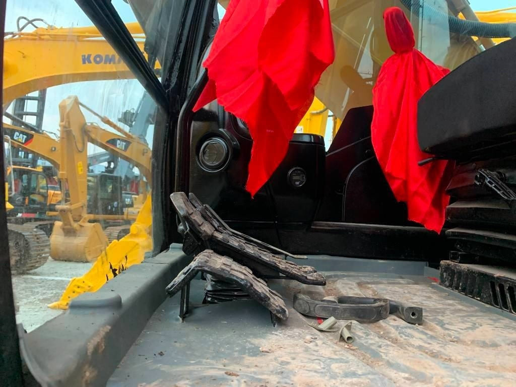 CAT 325 D - Crawler excavator: picture 5 CAT 325 D - Crawler excavator: picture 5