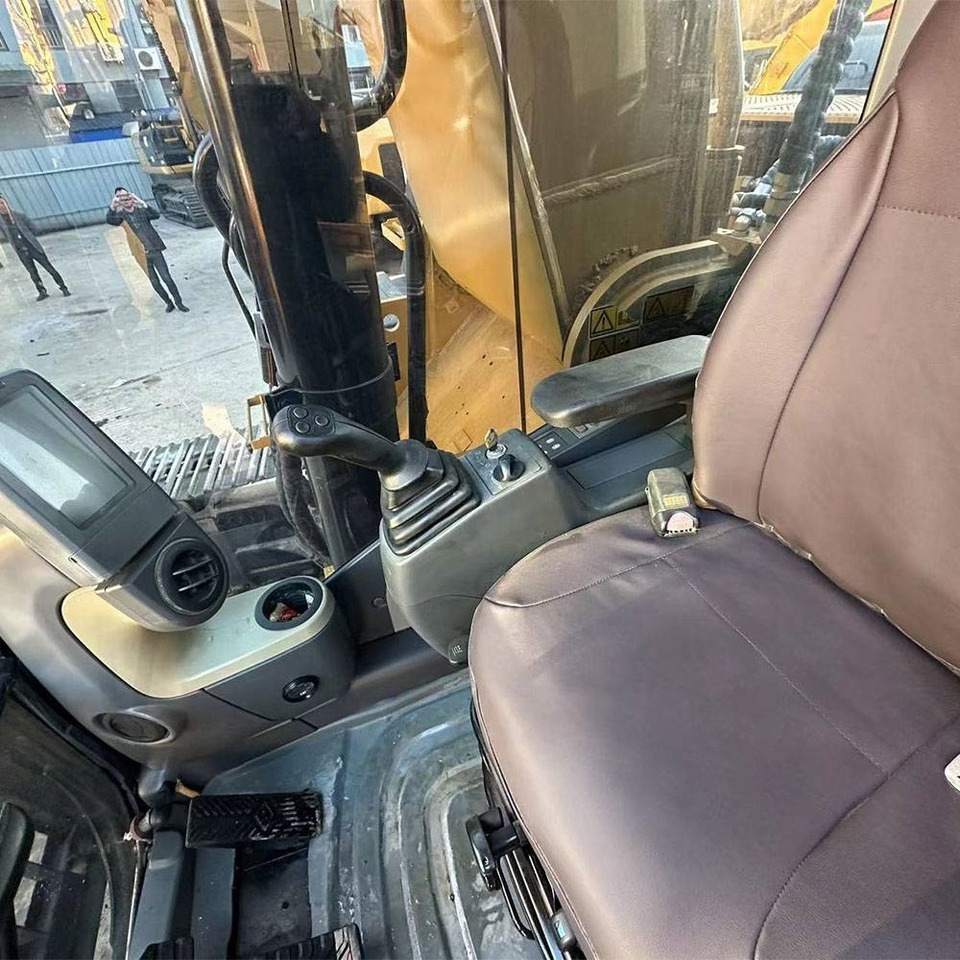 CAT 336 D2 - Crawler excavator: picture 5 CAT 336 D2 - Crawler excavator: picture 5