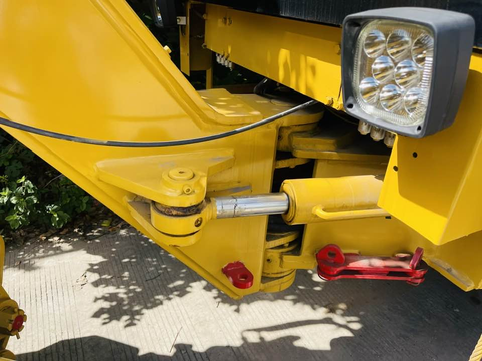 Caterpillar 140H Motor Grader - Grader: picture 5 Caterpillar 140H Motor Grader - Grader: picture 5