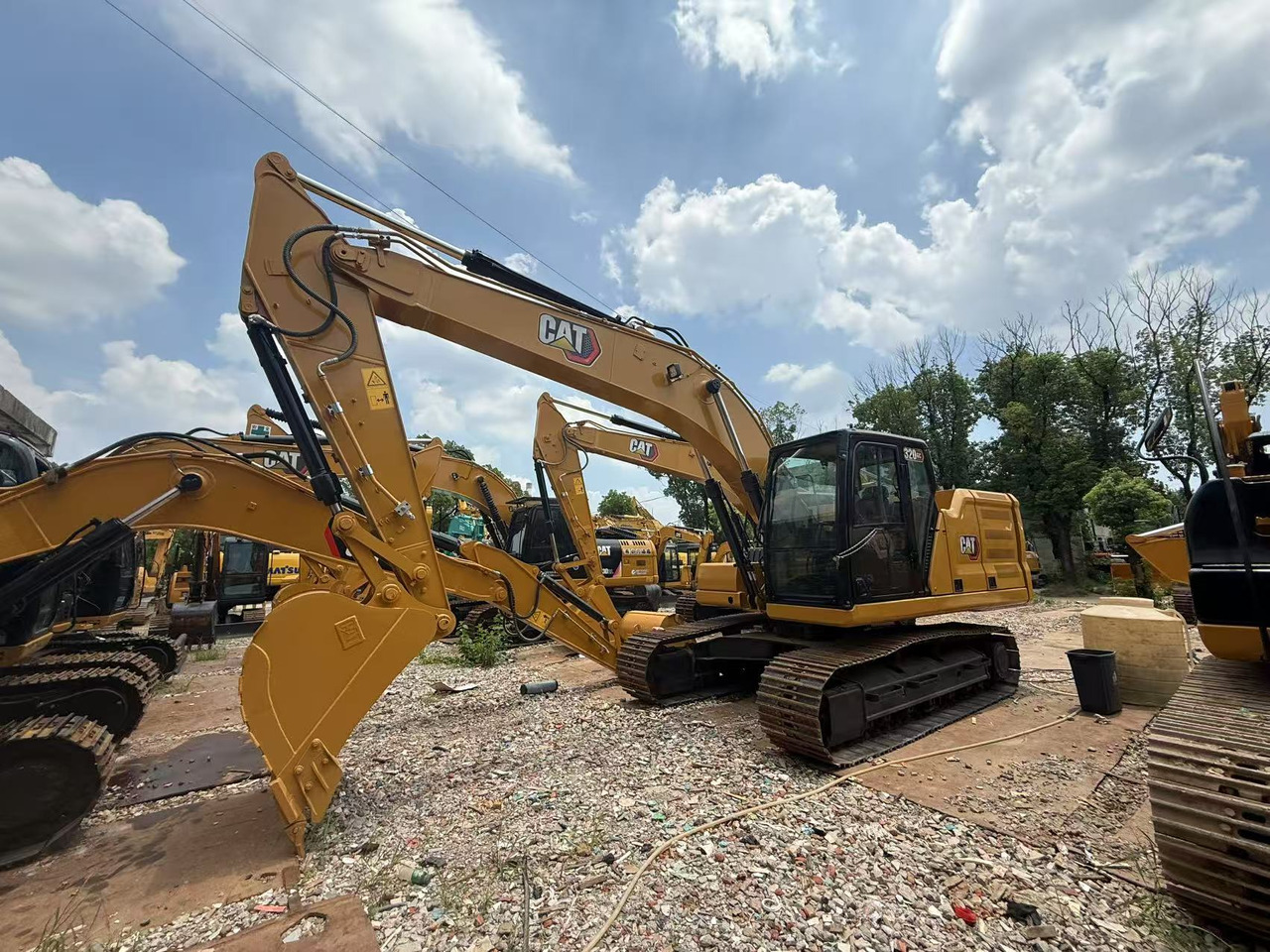 Caterpillar Caterpillar 320GC - Excavator: picture 1 Caterpillar Caterpillar 320GC - Excavator: picture 1