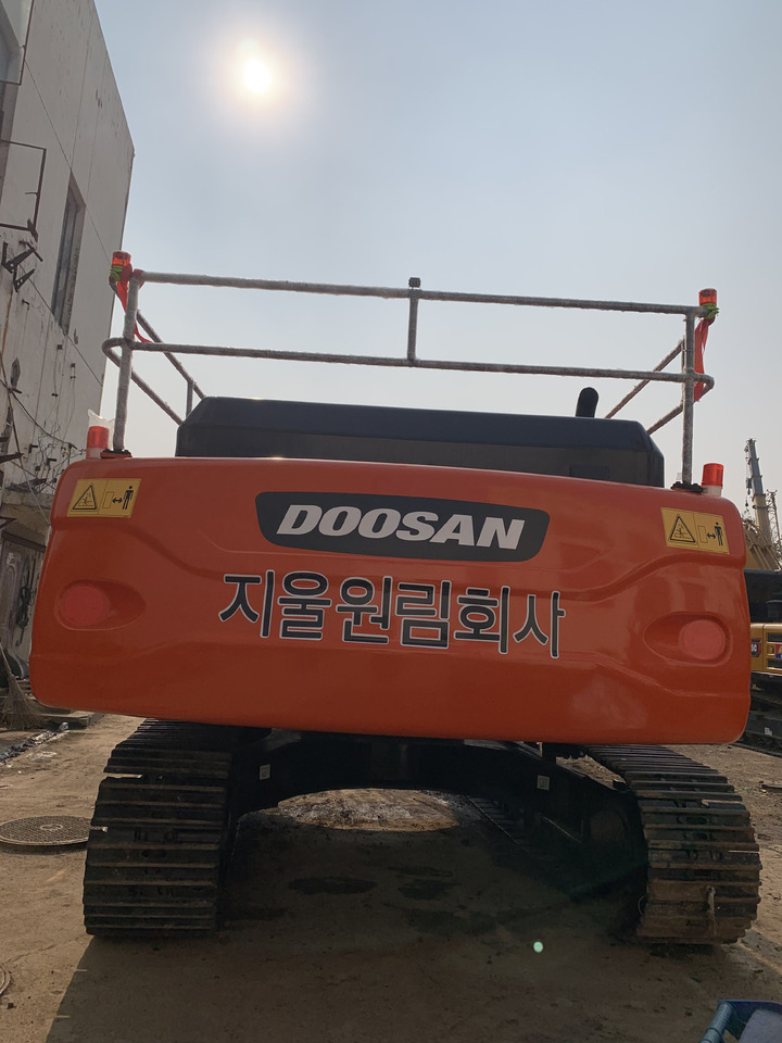 DOOSAN DX340LC - Wheel excavator: picture 5 DOOSAN DX340LC - Wheel excavator: picture 5
