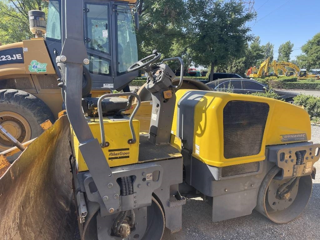 Dynapac CC 1250 - Road roller: picture 1 Dynapac CC 1250 - Road roller: picture 1