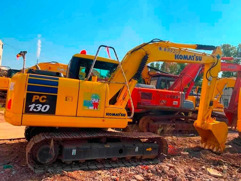 Komatsu PC 130 - Crawler excavator: picture 2 Komatsu PC 130 - Crawler excavator: picture 2