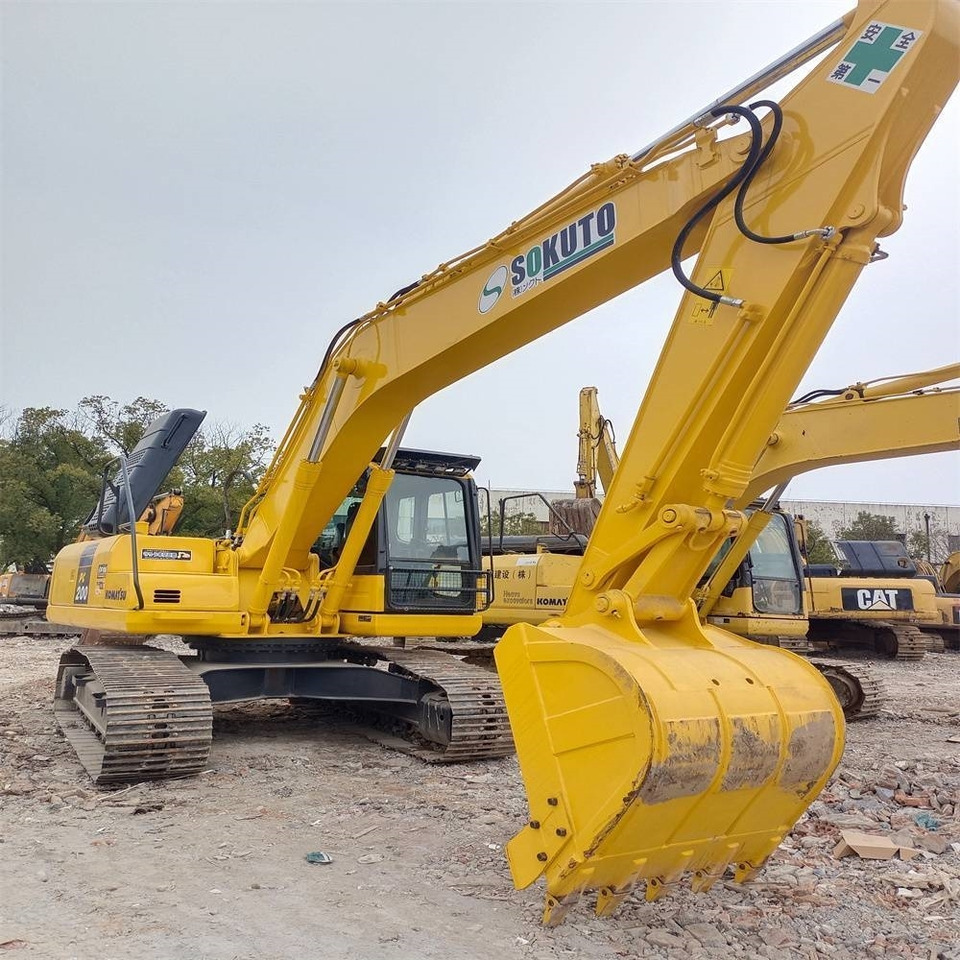 Komatsu PC 200 - Crawler excavator: picture 2 Komatsu PC 200 - Crawler excavator: picture 2