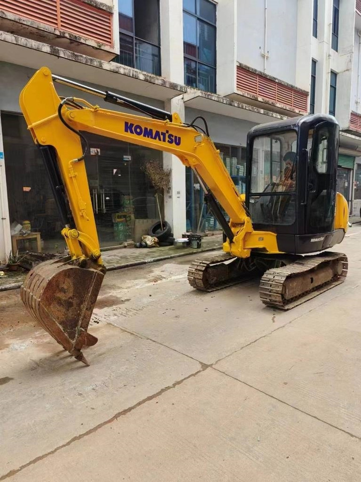 Komatsu PC 35 R-8 - Crawler excavator: picture 1 Komatsu PC 35 R-8 - Crawler excavator: picture 1